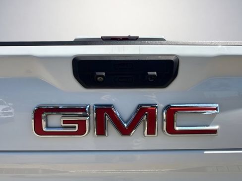 Used 2021 GMC Sierra 2500 AT4 w/ AT4 Premium Plus Package AWD/4WD image 38