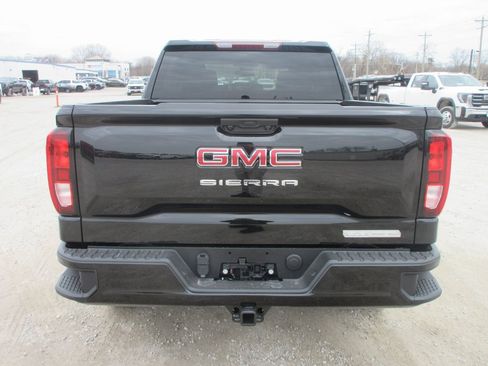 New 2026 GMC Sierra 1500 Elevation image 6