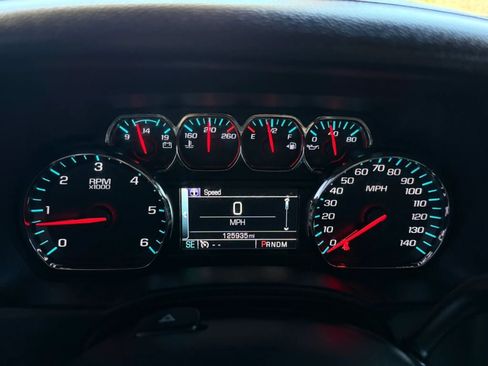 Used 2016 Chevrolet Suburban LTZ RWD image 59