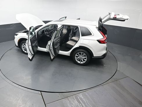 Certified 2024 Honda CR-V EX image 45
