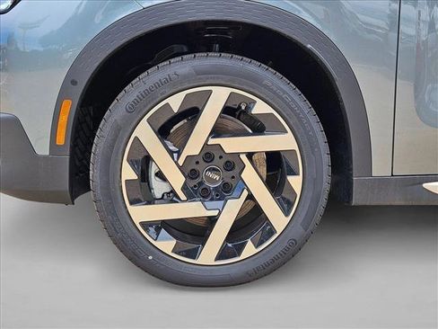 Certified 2025 MINI Cooper Countryman S image 9