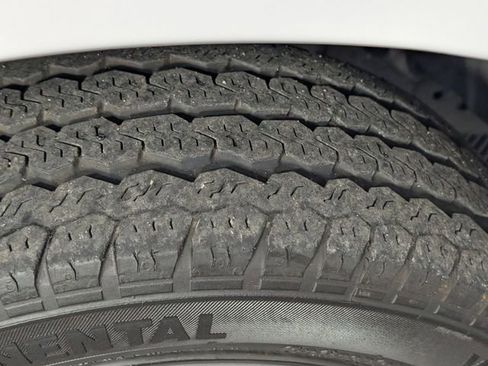 Used 2020 Nissan NV200 SV w/ Back Door Glass Package image 9