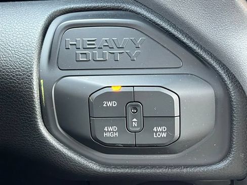 Used 2025 RAM 3500 Laramie AWD/4WD image 39