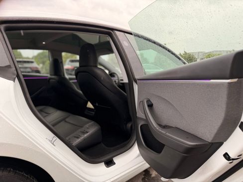 Used 2025 Tesla Model 3 Long Range RWD image 29