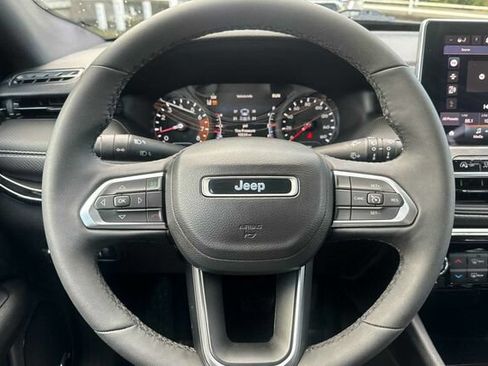 Used 2023 Jeep Compass Latitude w/ Sun and Sound Group AWD/4WD image 22