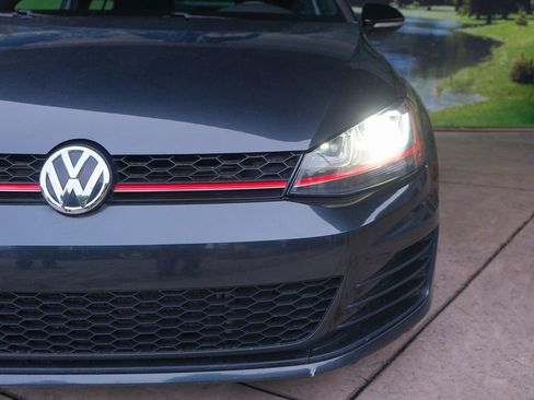 Used 2017 Volkswagen GTI Sport image 41