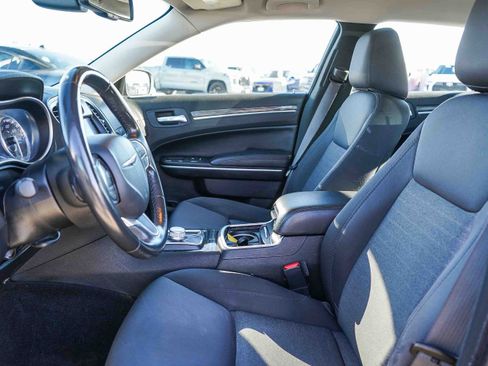 Used 2021 Chrysler 300 Touring image 15