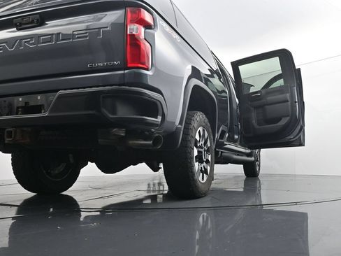 Used 2020 Chevrolet Silverado 2500 Custom w/ Custom Value Package AWD/4WD image 30