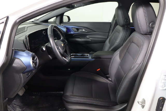 Used 2024 Chevrolet Equinox EV LT FWD image 14