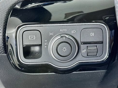Certified 2024 Mercedes-Benz CLA 250 4MATIC image 10