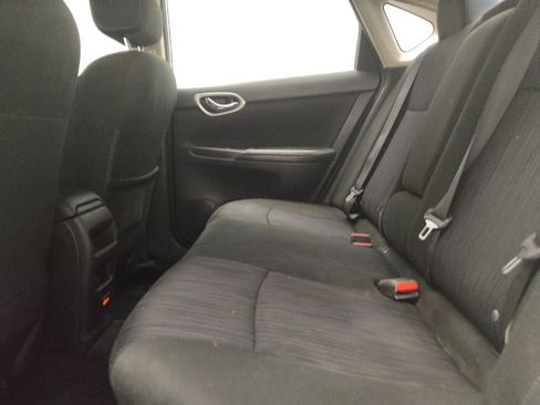 Used 2019 Nissan Sentra SV FWD image 18