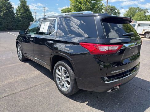Used 2020 Chevrolet Traverse Premier w/ LPO, Cargo Package AWD/4WD image 3