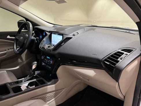 Used 2019 Ford Escape Titanium FWD image 25