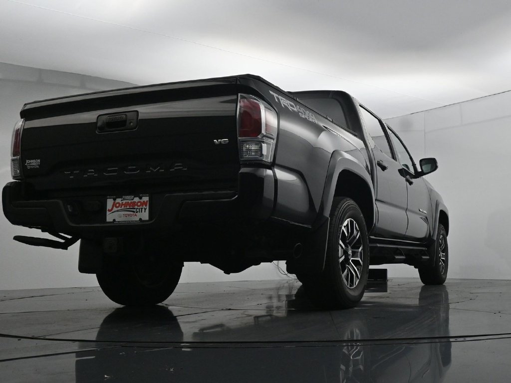 Used 2023 Toyota Tacoma TRD Sport AWD/4WD image 36
