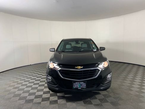Used 2020 Chevrolet Equinox LS w/ LS Convenience Package image 4
