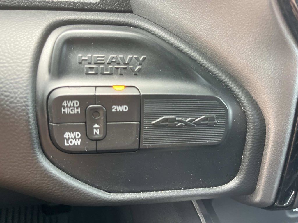 Used 2020 RAM 2500 Laramie w/ Night Edition AWD/4WD image 40