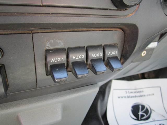 Used 2014 Ford F550 2WD Regular Cab Super Duty image 15