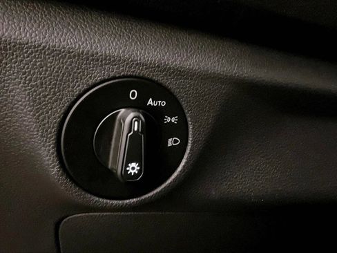 Used 2020 Volkswagen Jetta SE w/ SE Cold Weather Package image 30