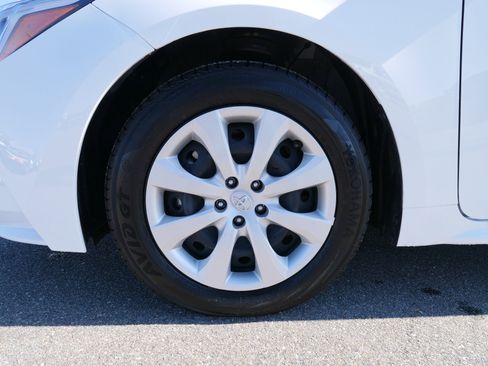 Used 2025 Toyota Corolla LE image 13