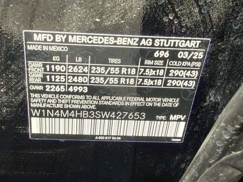 Used 2025 Mercedes-Benz GLB 250 GLB 250 image 37