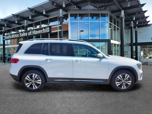 Used 2026 Mercedes-Benz GLB 250 4MATIC image 6