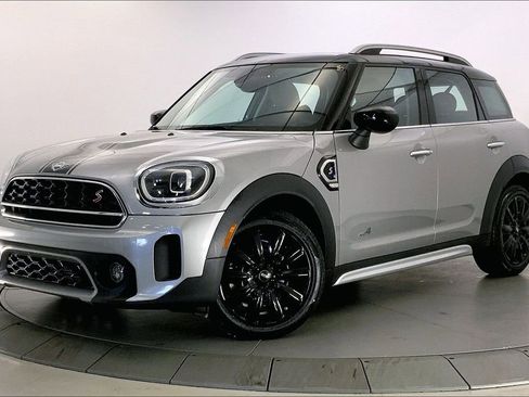Certified 2024 MINI Cooper Countryman S w/ Signature Upholstery Package image 11