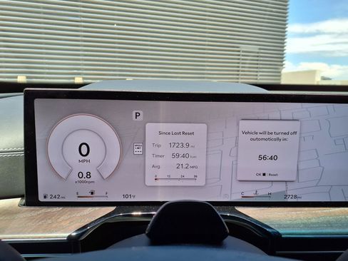 Certified 2026 Genesis GV80 2.5T Advanced AWD/4WD image 28