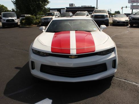 Used 2017 Chevrolet Camaro LT RWD image 11