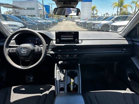 Used 2024 Honda Accord EX image 17