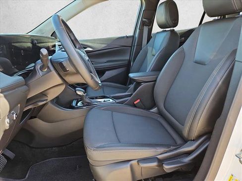 Used 2025 Buick Encore GX Preferred image 16