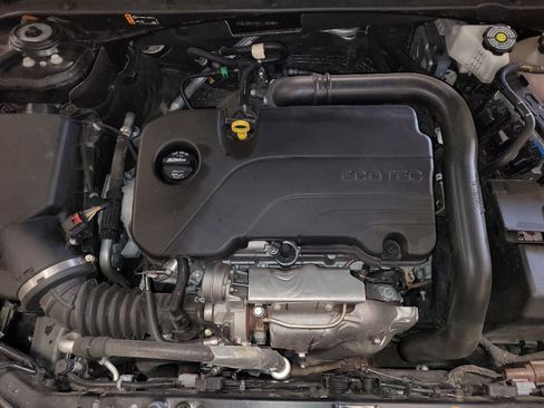 Used 2025 Chevrolet Malibu LT FWD image 30
