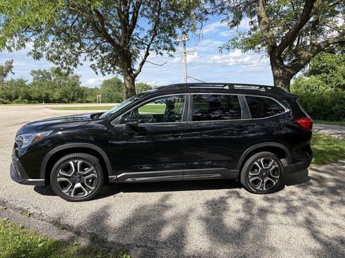 Used 2023 Subaru Ascent Limited AWD/4WD image 2