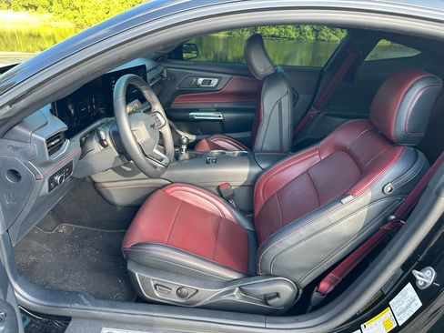 Used 2024 Ford Mustang GT Premium RWD image 15