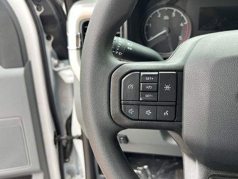 New 2025 Ford F550 XLT w/ XLT Value Package image 30