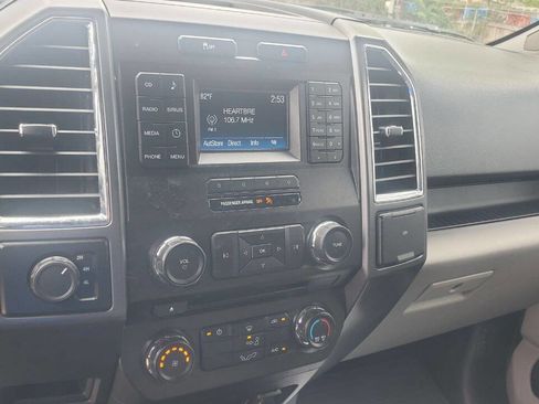 Used 2016 Ford F150 XLT image 12