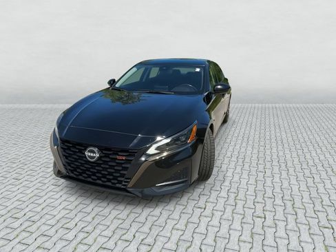 Certified 2024 Nissan Altima 2.5 SR FWD image 4