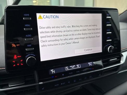 Used 2022 Toyota Sienna XSE w/ XSE Plus Package image 19