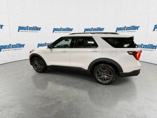 Used 2026 Ford Explorer ST-Line w/ ST-Line Street Pack AWD/4WD image 7