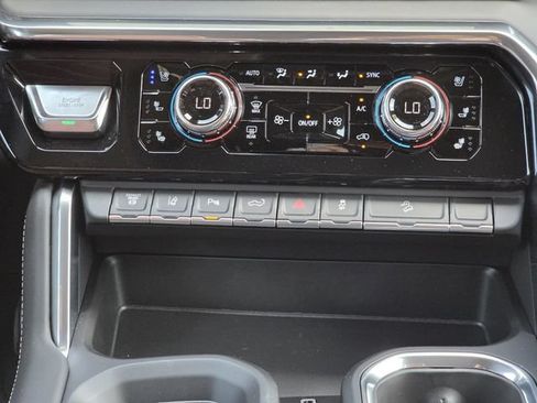 New 2026 GMC Sierra 3500 Denali Ultimate AWD/4WD image 17