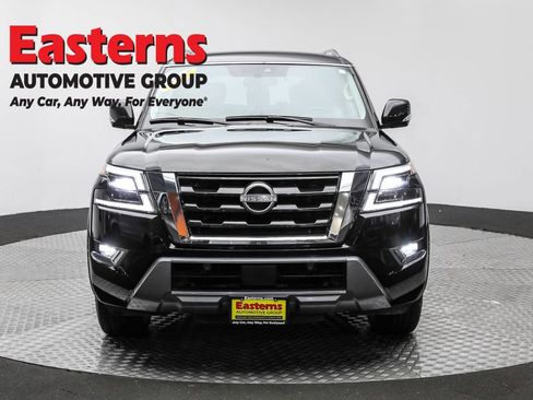 Used 2022 Nissan Armada SV w/ SV Appearance Package image 2