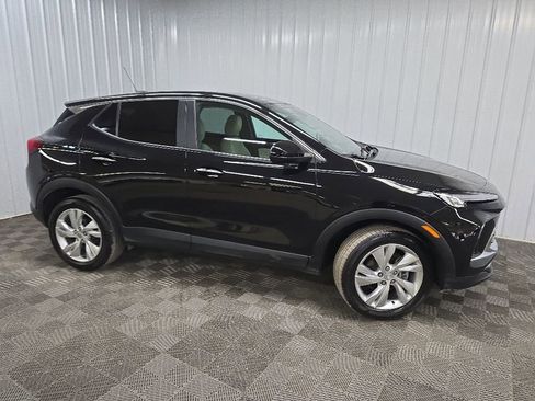Used 2024 Buick Encore GX Preferred AWD/4WD image 1