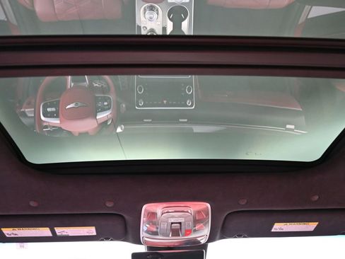 Used 2025 Genesis GV80 3.5T e-SC image 10