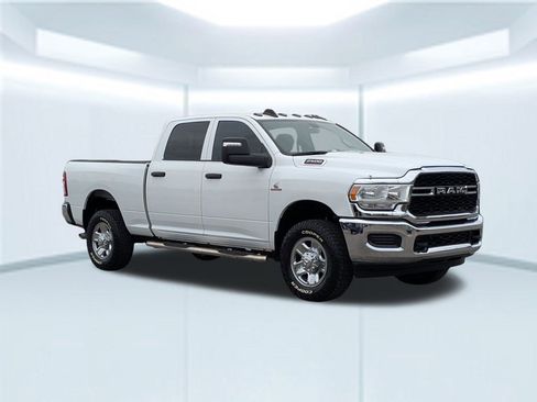 Used 2023 RAM 2500 Tradesman image 9