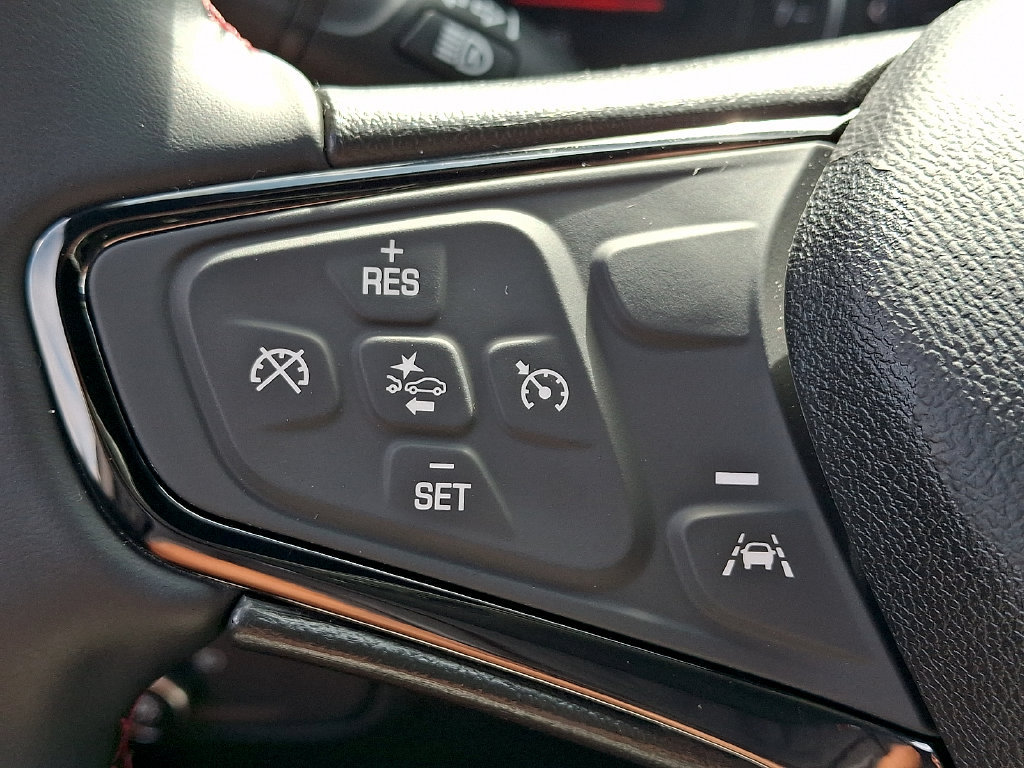 Used 2023 Chevrolet Equinox RS AWD/4WD image 22