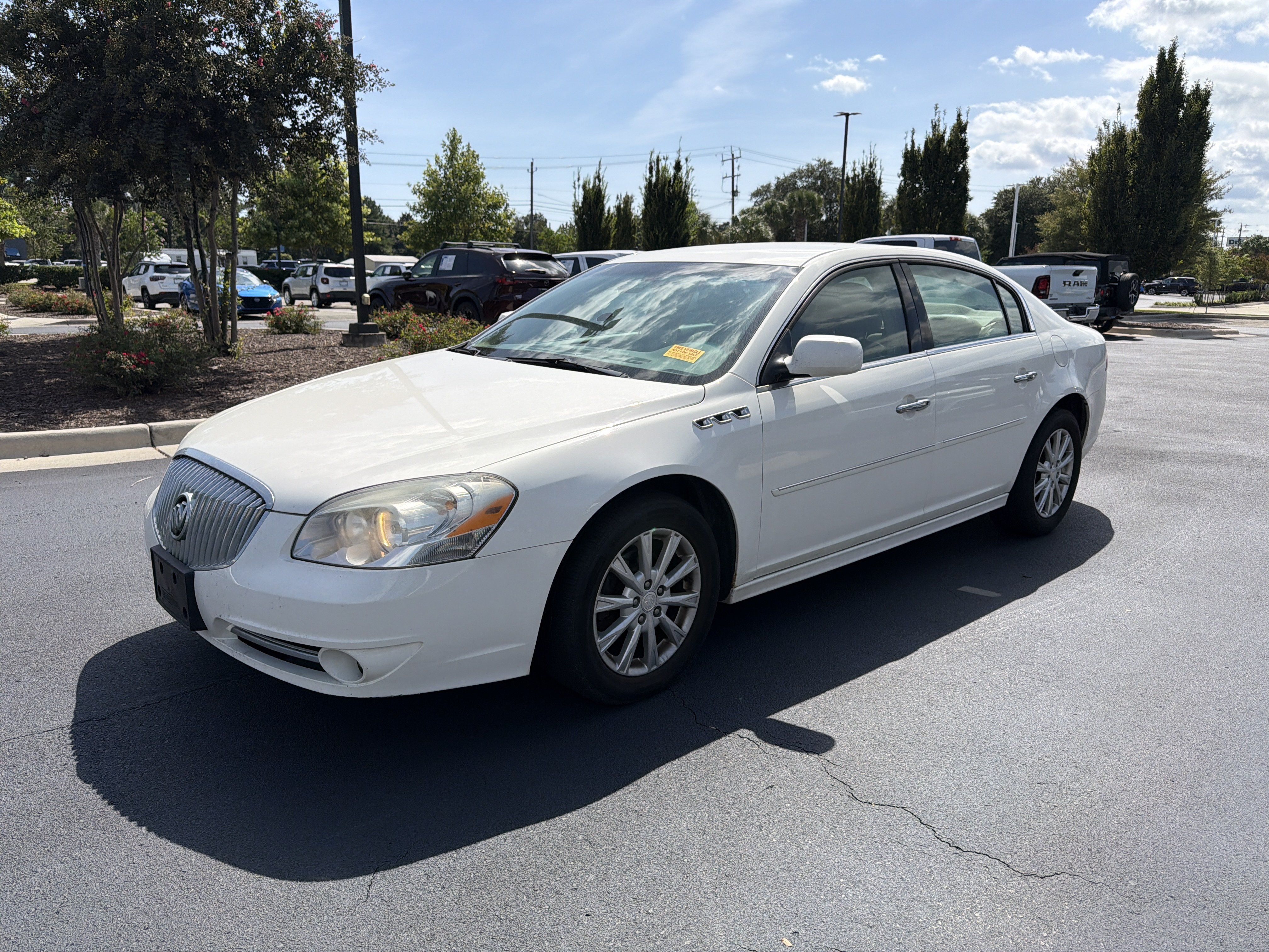 Used 2010 Buick Lucerne CXL FWD image 4