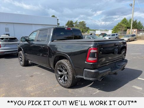 Used 2020 RAM 1500 Limited w/ Black Appearance Package AWD/4WD image 4