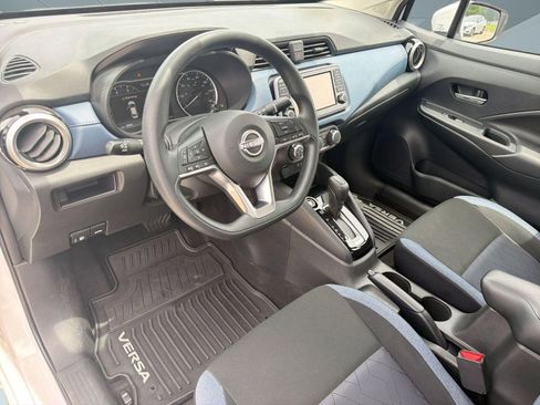 Certified 2025 Nissan Versa SV w/ Trunk Package FWD image 4