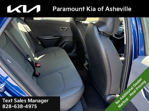 New 2025 Kia K4 LXS image 19