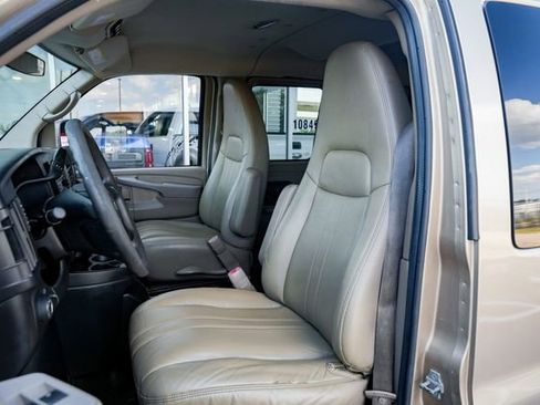 Used 2013 Chevrolet Express 3500 LS image 19