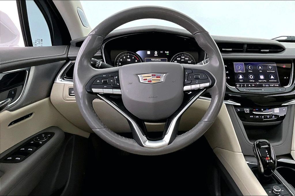 Used 2020 Cadillac XT6 Premium Luxury FWD image 6